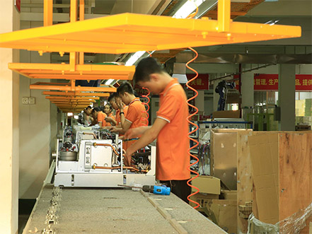 Wall mounted combination boiler workshop